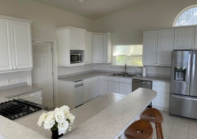 323 Bay Circle Drive - Kitchen