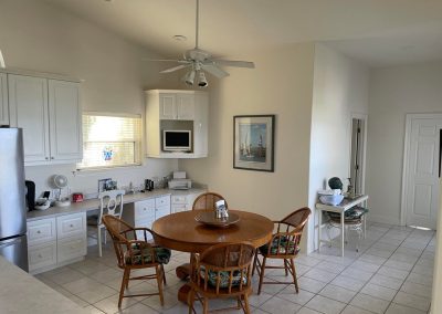 323 Bay Circle Drive - Dinning Room